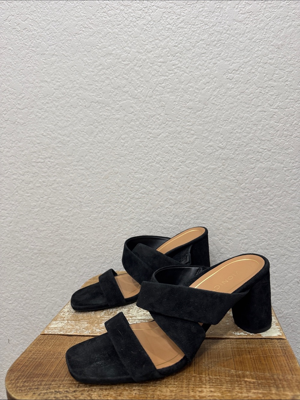 Vionic Merlot Black Suede Slide Sandals Size 8 - Picture 4 of 8